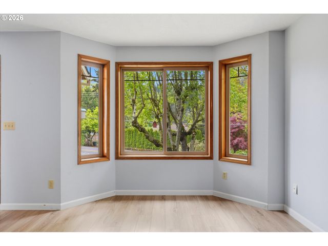 1745 OSTMAN Rd, West Linn, OR 97068