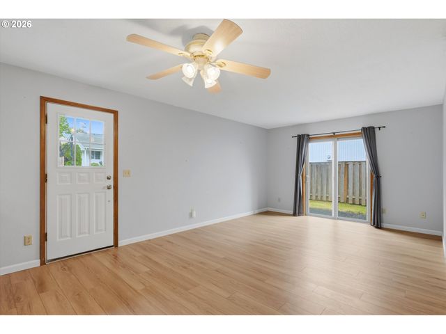 1745 OSTMAN Rd, West Linn, OR 97068