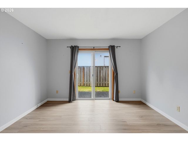 1745 OSTMAN Rd, West Linn, OR 97068