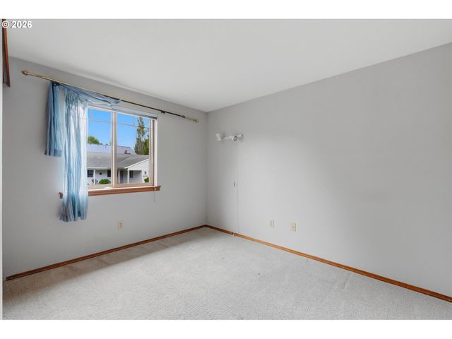 1745 OSTMAN Rd, West Linn, OR 97068