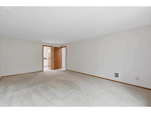 1745 OSTMAN Rd, West Linn, OR 97068