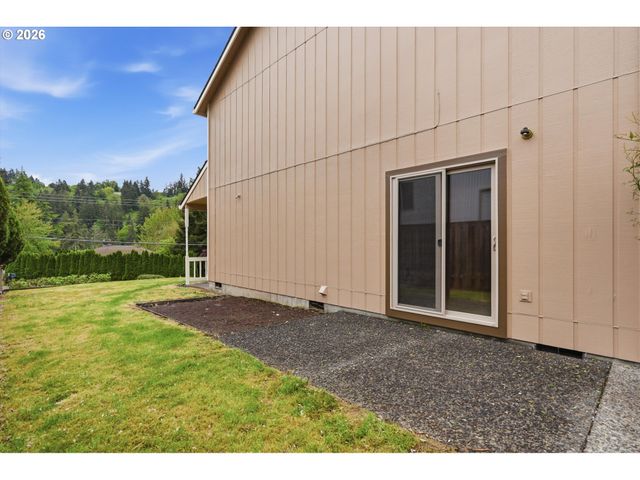 1745 OSTMAN Rd, West Linn, OR 97068