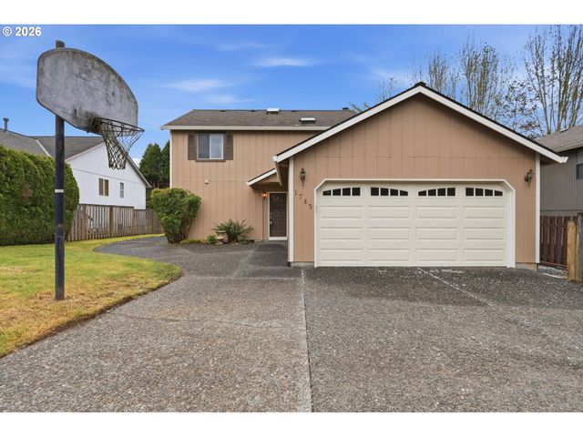 1745 OSTMAN Rd, West Linn, OR 97068