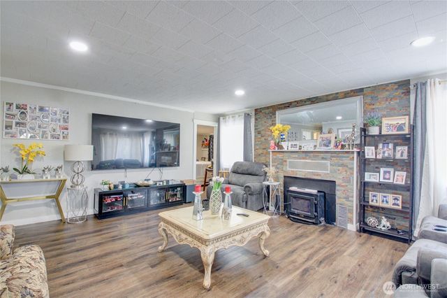 3312 E College Way, Mount Vernon, WA 98273