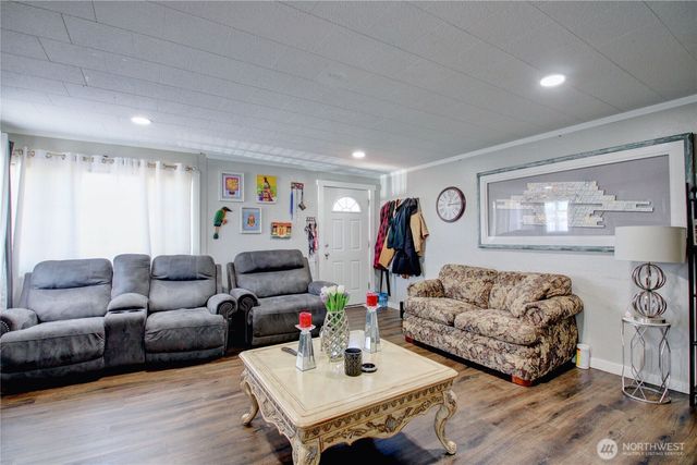3312 E College Way, Mount Vernon, WA 98273