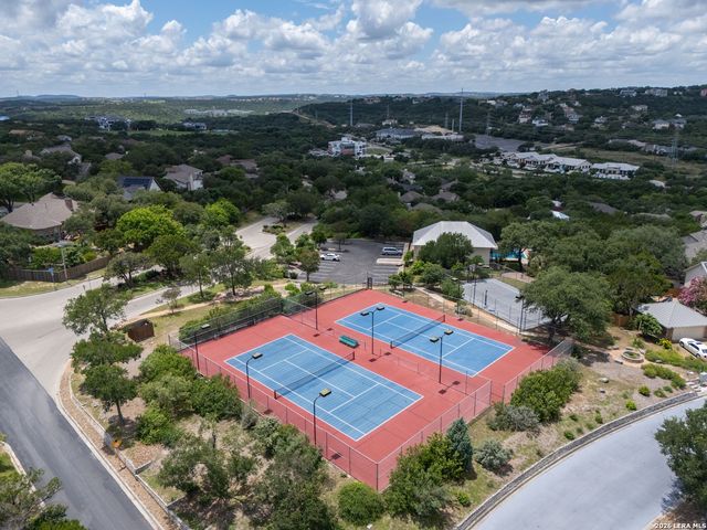 6430 Hill Creek Dr, San Antonio, TX 78256