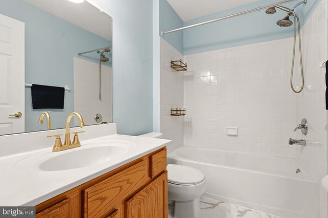 5 ALEXANDRA CT, Marlton, NJ 08053