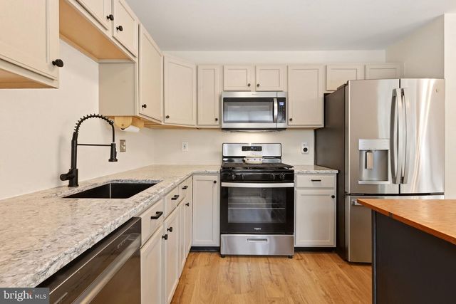 5 ALEXANDRA CT, Marlton, NJ 08053