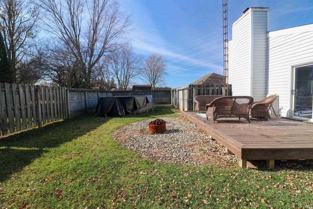 5205 N Grass Way, Muncie, IN 47304