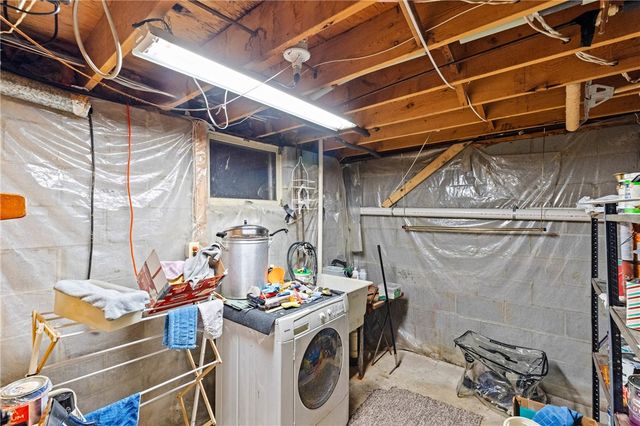 103 Bru Mar Drive, Gates, NY 14606