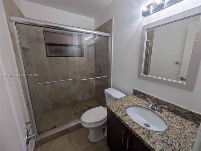 1104 NE 17th Ter 1-2, Fort Lauderdale, FL 33304