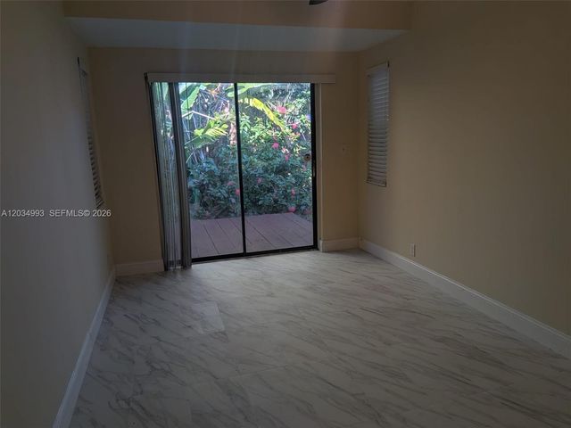 1104 NE 17th Ter 1-2, Fort Lauderdale, FL 33304