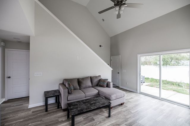 100 Billy Robb St Unit C, Greenbrier, TN 37073