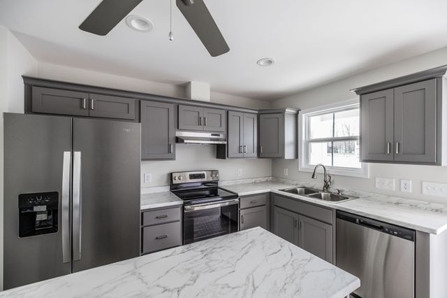 100 Billy Robb St Unit C, Greenbrier, TN 37073