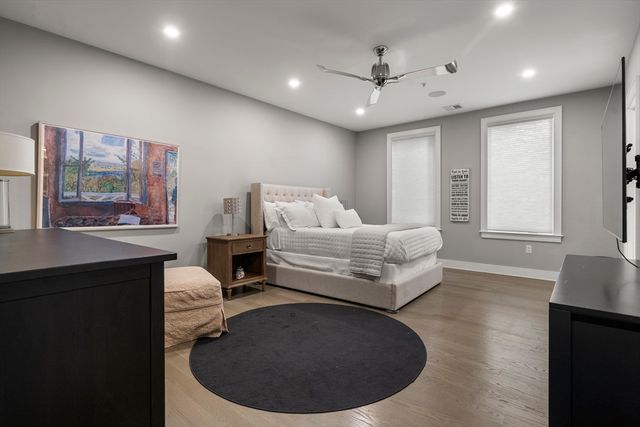 407 W 1st 302, Boston, MA 02127