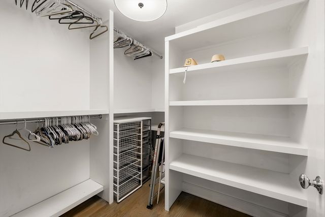 407 W 1st 302, Boston, MA 02127