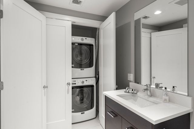 407 W 1st 302, Boston, MA 02127