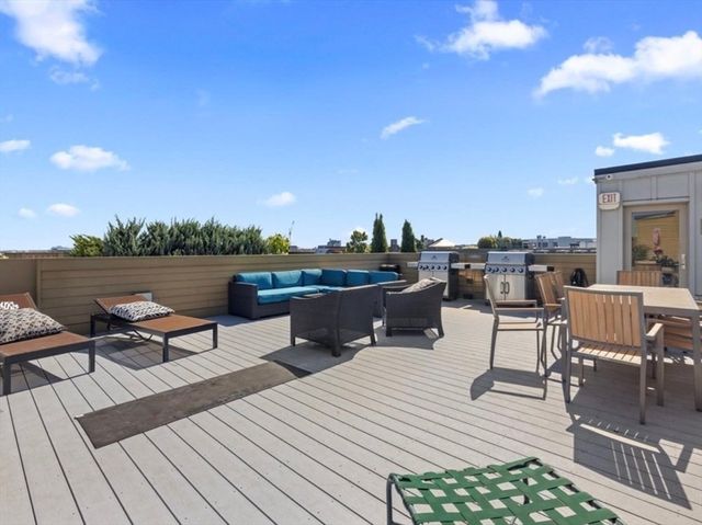 407 W 1st 302, Boston, MA 02127