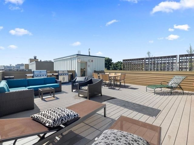 407 W 1st 302, Boston, MA 02127