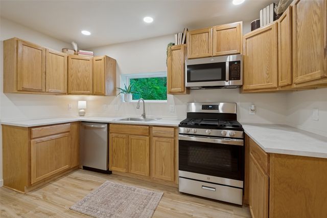 507 N 3rd Street, Midlothian, TX 76065