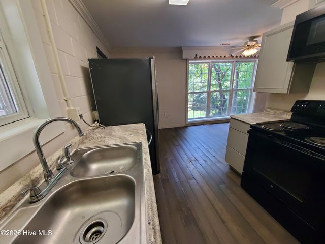 425 Colonial Landing Road SE, Bolivia, NC 28422