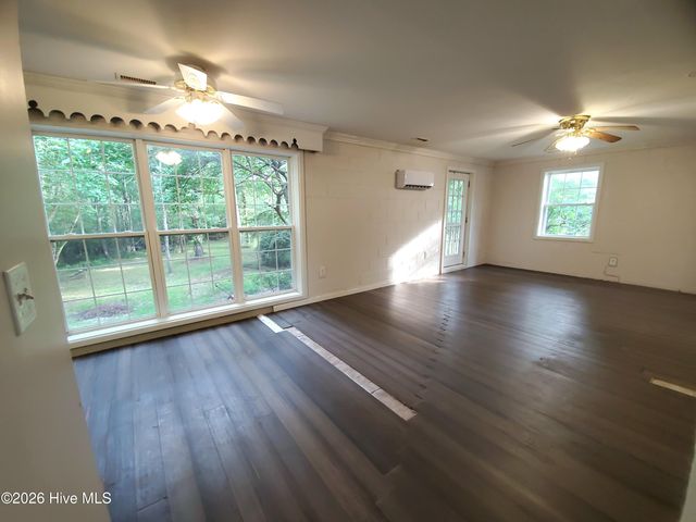 425 Colonial Landing Road SE, Bolivia, NC 28422