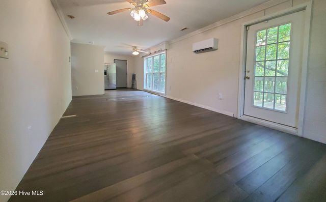 425 Colonial Landing Road SE, Bolivia, NC 28422
