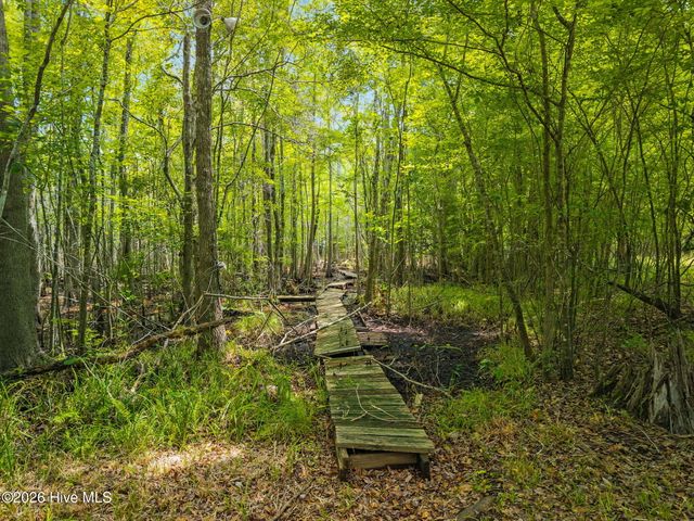 425 Colonial Landing Road SE, Bolivia, NC 28422
