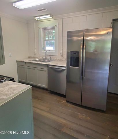 425 Colonial Landing Road SE, Bolivia, NC 28422