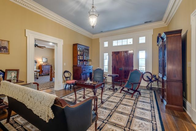 1711 Old Hillsboro Rd, Franklin, TN 37069
