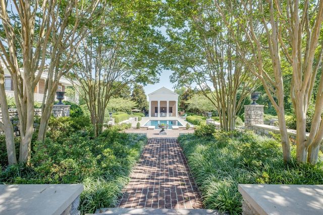 1711 Old Hillsboro Rd, Franklin, TN 37069