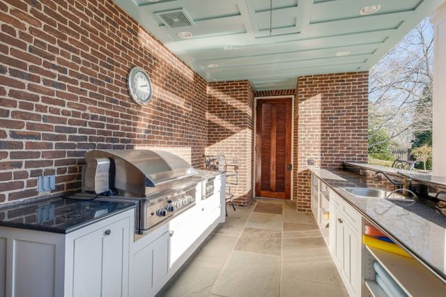 1711 Old Hillsboro Rd, Franklin, TN 37069