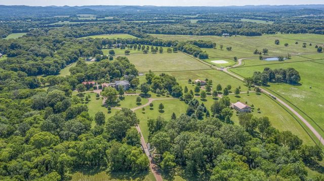 1711 Old Hillsboro Rd, Franklin, TN 37069