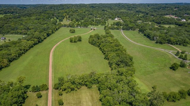 1711 Old Hillsboro Rd, Franklin, TN 37069