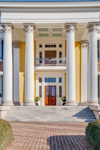 1711 Old Hillsboro Rd, Franklin, TN 37069