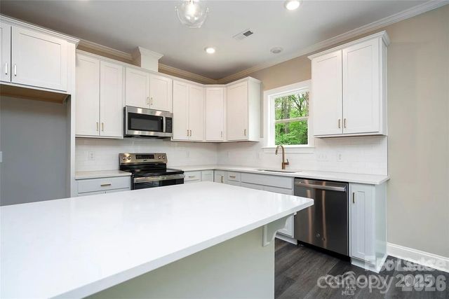 1721 Balfour Lane, Charlotte, NC 28216