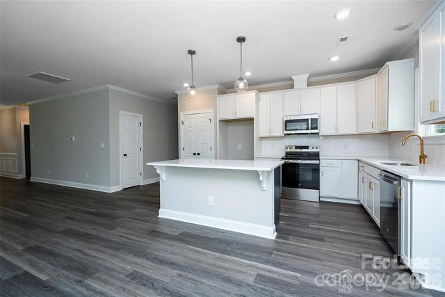 1721 Balfour Lane, Charlotte, NC 28216