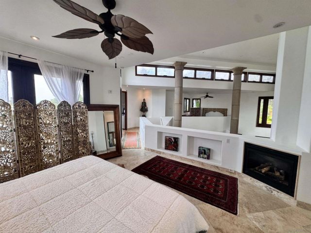 633 Fern Glen, La Jolla, CA 92037