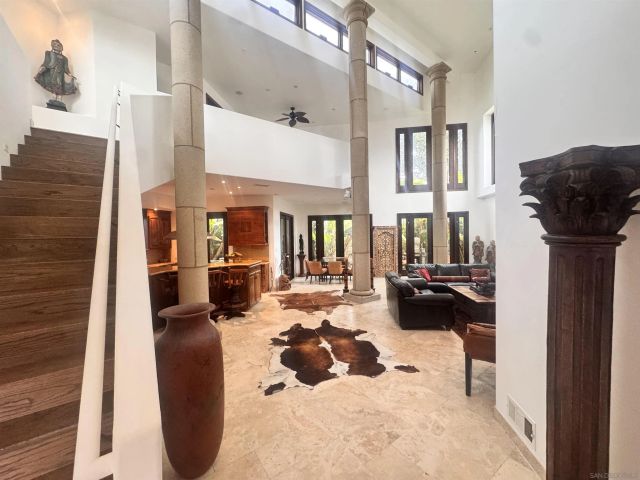 633 Fern Glen, La Jolla, CA 92037