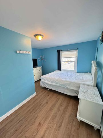 7 Perkins Avenue B, Hampton, NH 03842