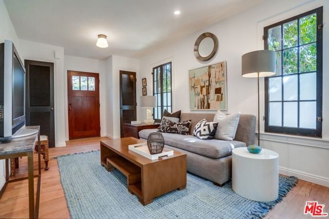 1574 Murray Drive, Los Angeles, CA 90026