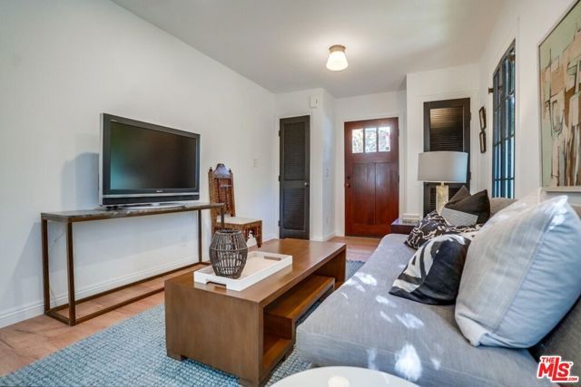 1574 Murray Drive, Los Angeles, CA 90026