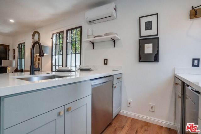 1574 Murray Drive, Los Angeles, CA 90026
