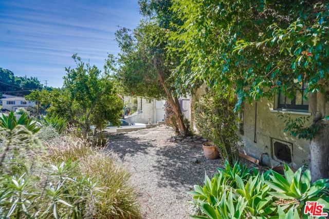 1574 Murray Drive, Los Angeles, CA 90026