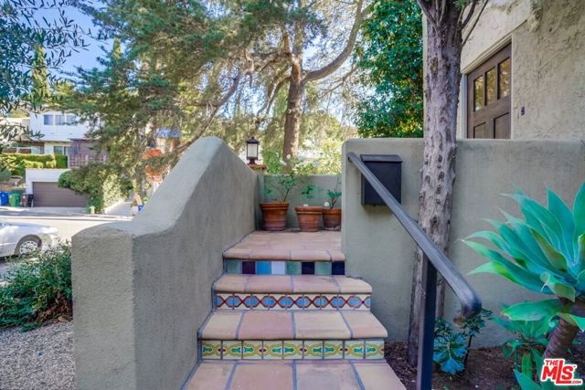 1574 Murray Drive, Los Angeles, CA 90026