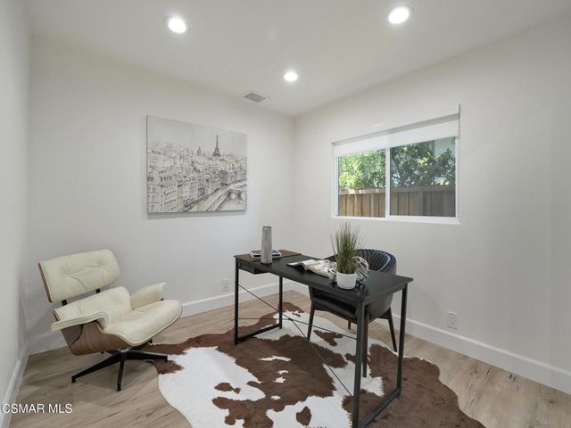 2920 Salmon River Circle, Westlake Village, CA 91362