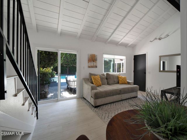 2920 Salmon River Circle, Westlake Village, CA 91362