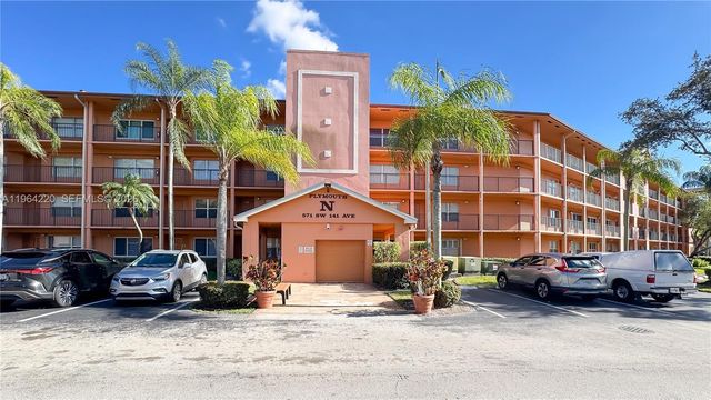 571 SW 141st Ave 207N, Pembroke Pines, FL 33027