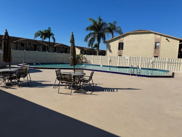 9503 Boca Cove Circle 603, Boca Raton, FL 33428