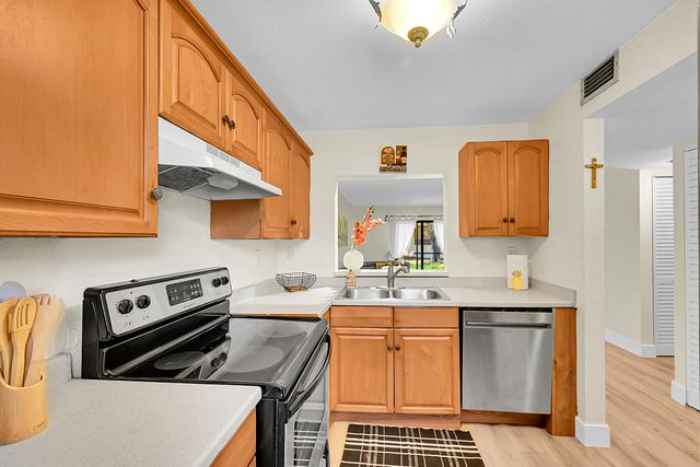 9503 Boca Cove Circle 603, Boca Raton, FL 33428